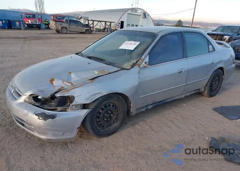 2001 Honda Accord 3.0 Lx from USA, damaged, VIN 1HGCG16441A073314